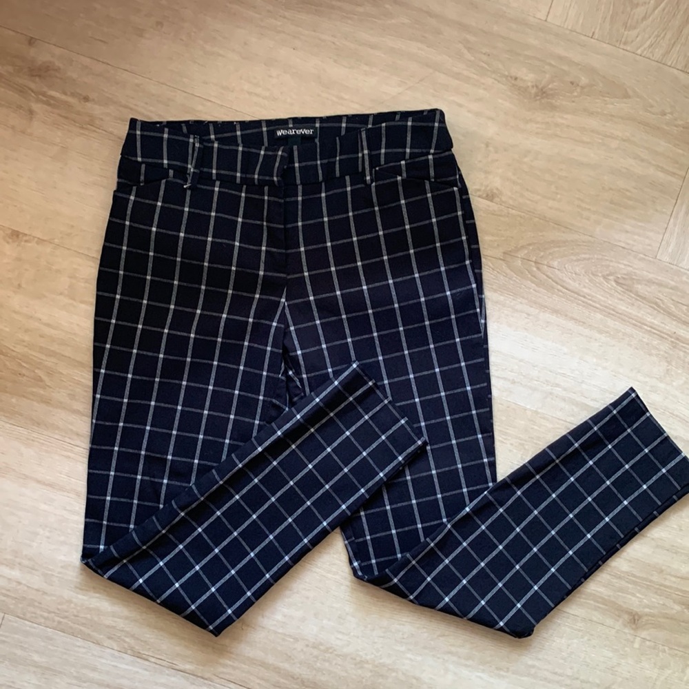 Women’s black and white plaid dress pants